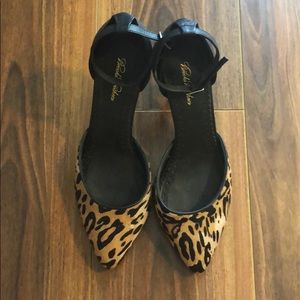 ☀️Brooks brothers leopard calf heels, 6.5